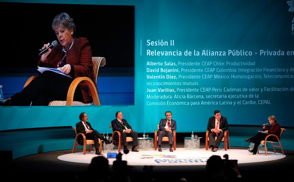 sesion_2_relevancia_de_la_alianza_publico-privadaen_ap_cumbre_ap_frutillar_chile_30_junio_2016_-7_0